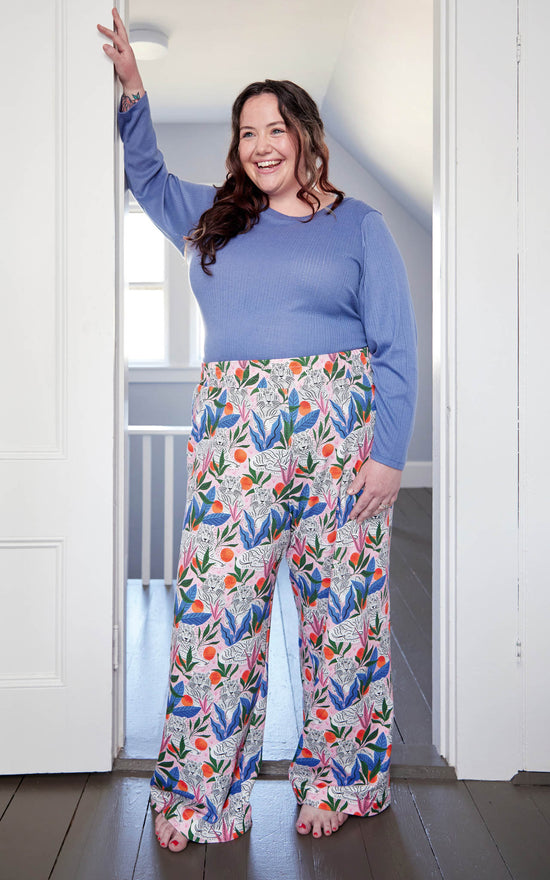 YOURS Plus Size Curve Black Floral Print Wide Leg Trousers